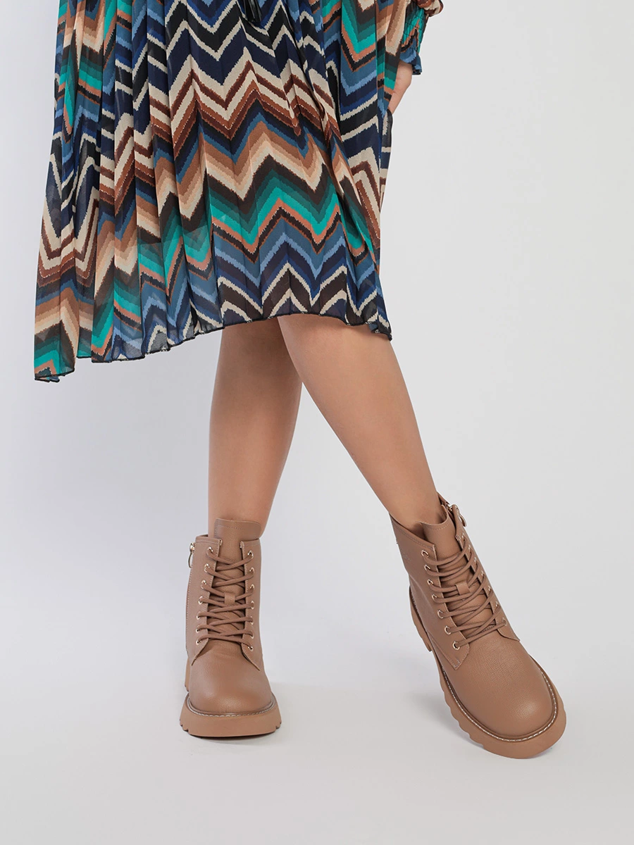 Ботинки-дерби бежевого цвета со шнуровкой и молнией